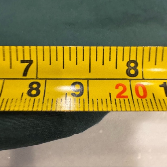 Lululemon City Essentials Multi-Pocket Belt Bag Everglade Green - Picture 12 of 14